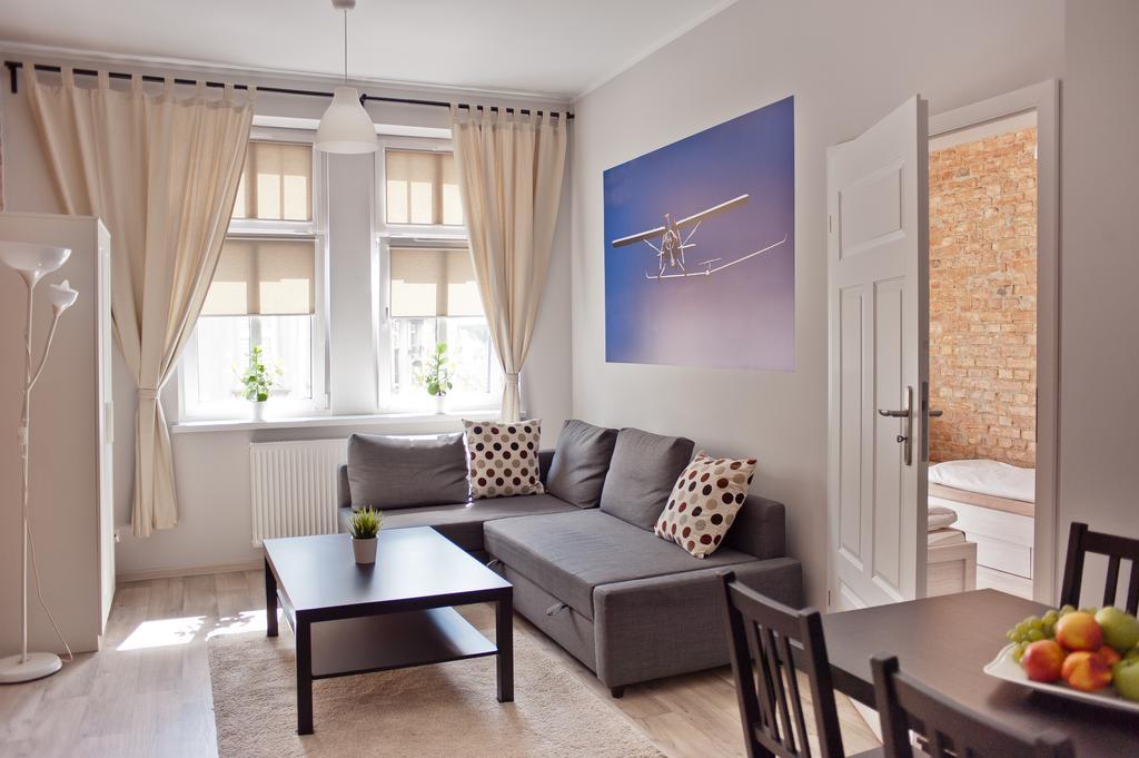 Apartamenty Leszno Leszno  Δωμάτιο φωτογραφία